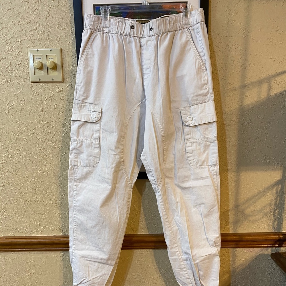 Evolution in design men’s joggers pants size L
